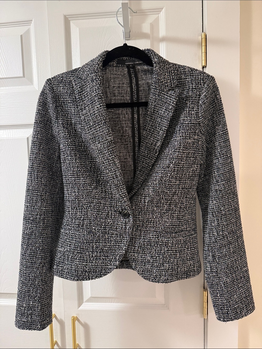 NWOT Amanda and Chelsea - Lightweight Single-Button Blazer Jacket